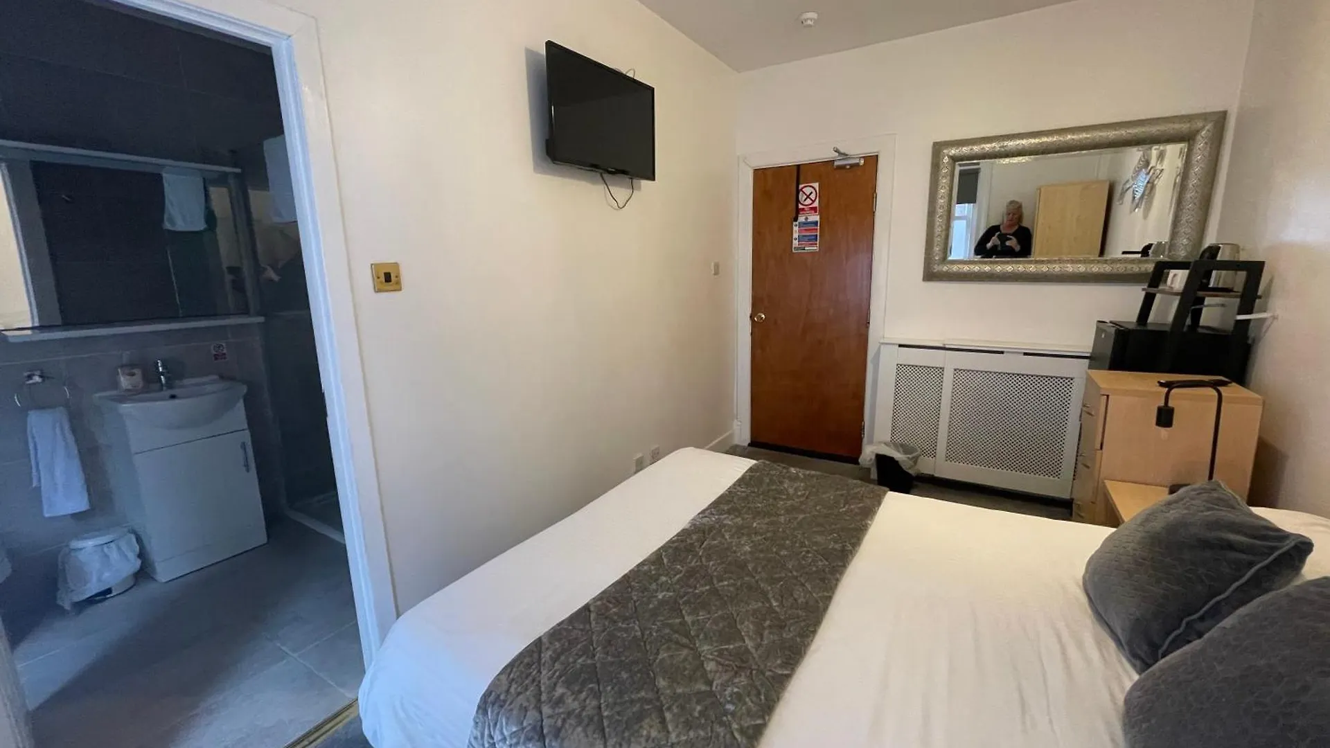 Kantara Guest House Bournemouth Bed & Breakfast