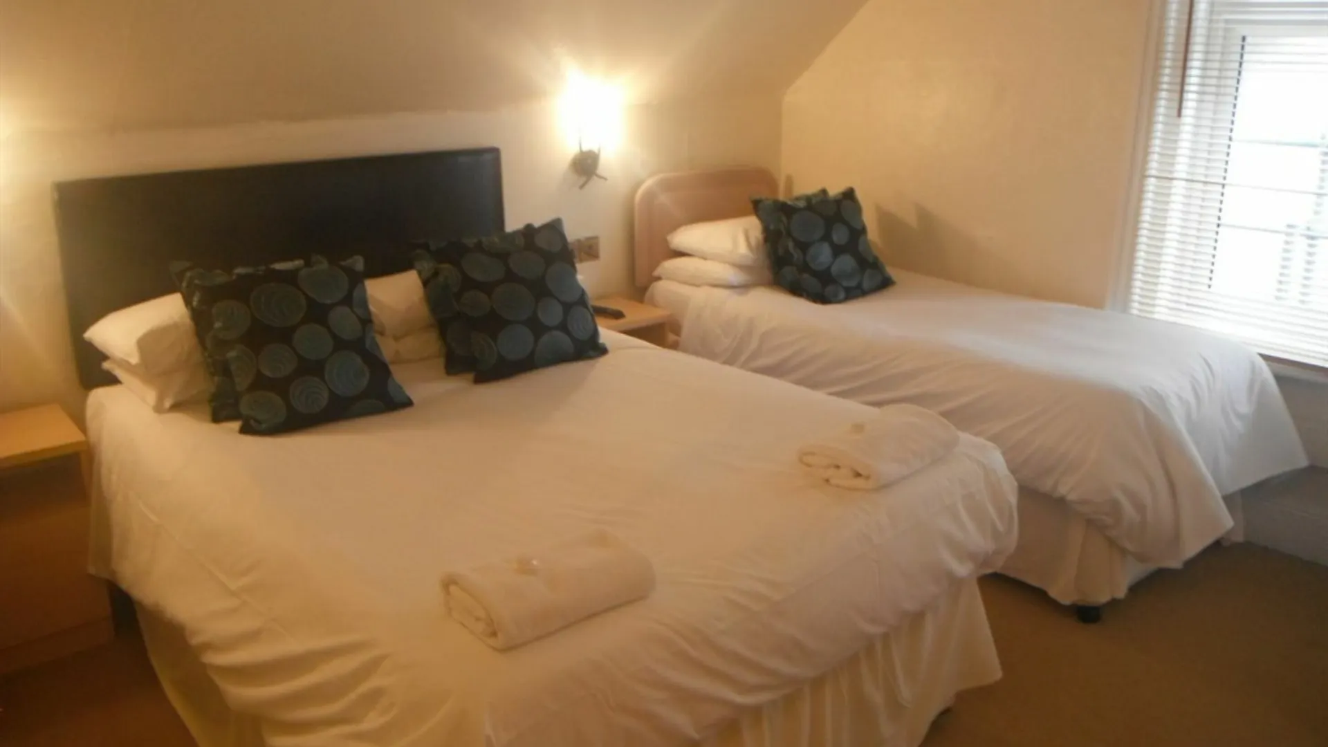 Bed & Breakfast Kantara Guest House Bournemouth